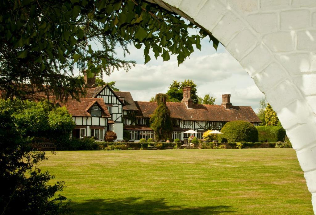 Ghyll Manor Country Hotel 호셤 외부 사진