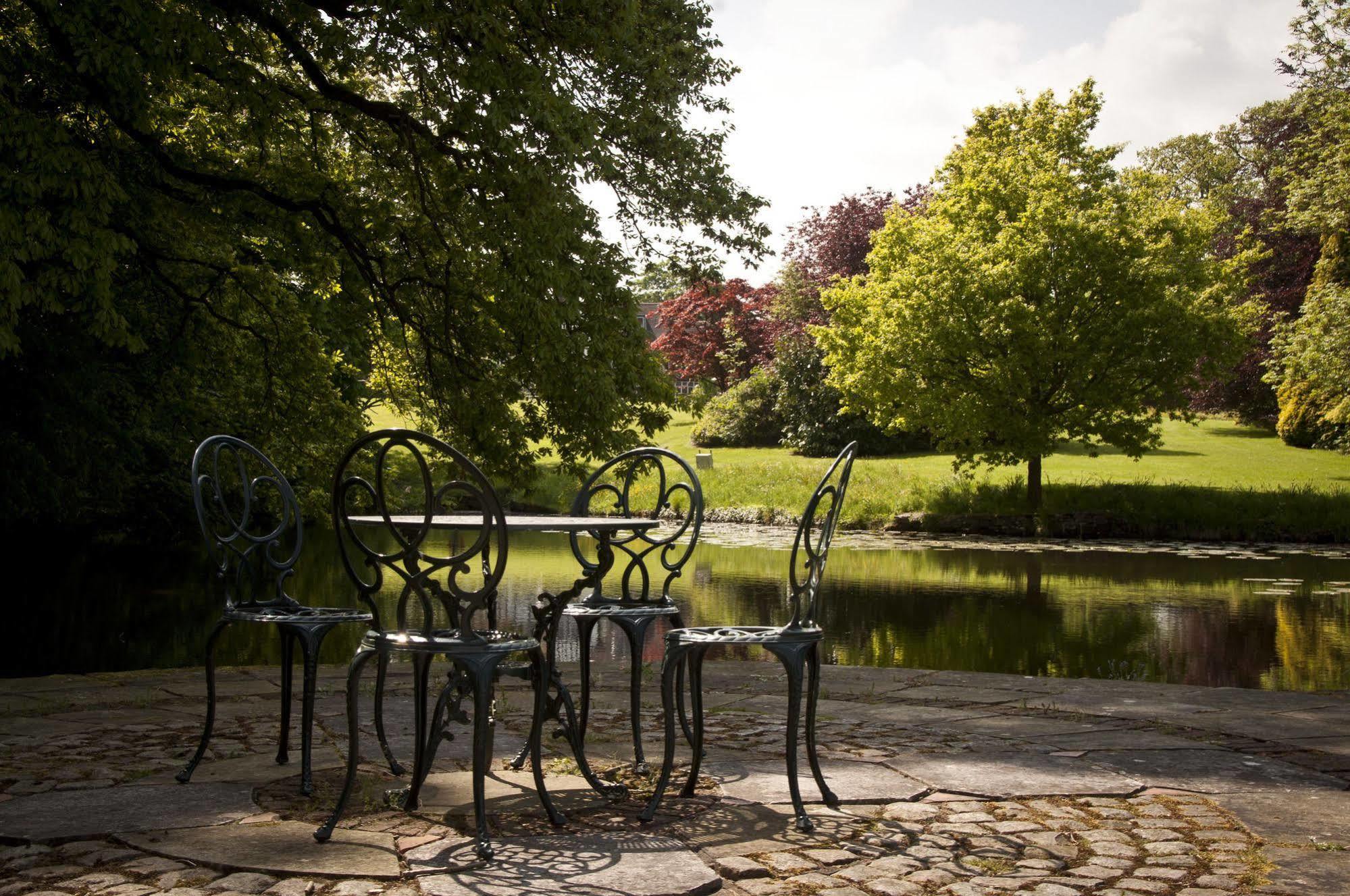 Ghyll Manor Country Hotel 호셤 외부 사진